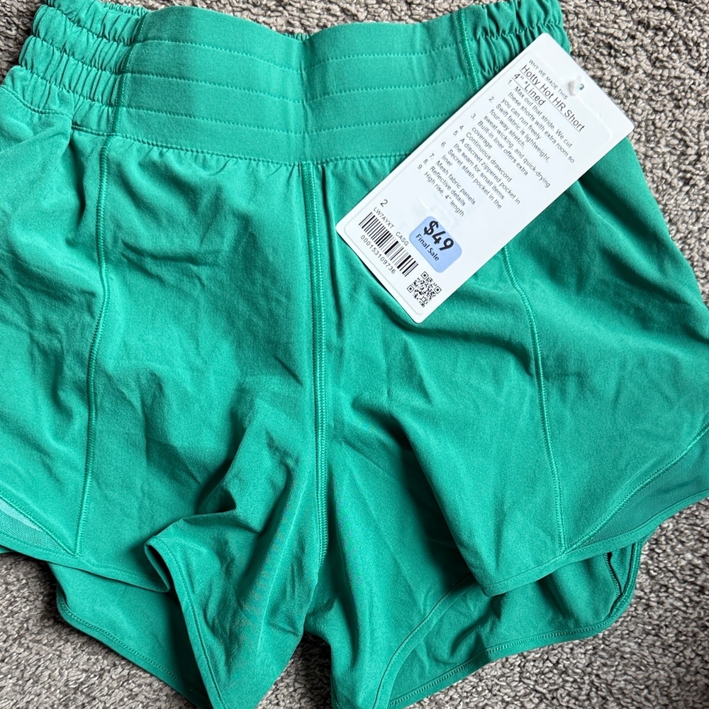 Lululemon Hotty Hot 4” short